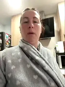 StripChat bichota85 is Freechat bichota85 — 4 videos+ album fotos